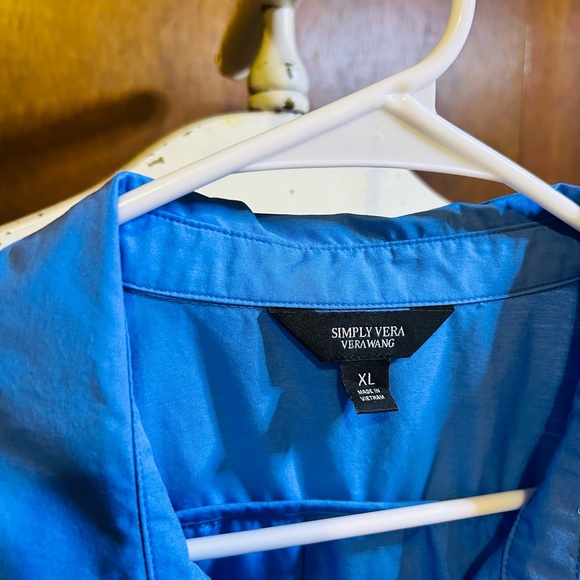 💜4for$20💜 Simply Vera Vera Wang Blue Boxy Button Down Shirt - Picture 3 of 5